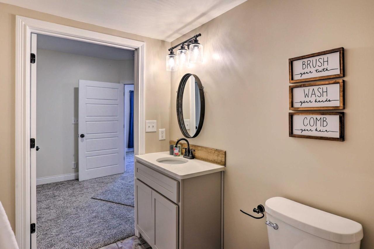 Chic Williamstown Retreat With Pool And Hot Tub! 빌라 외부 사진